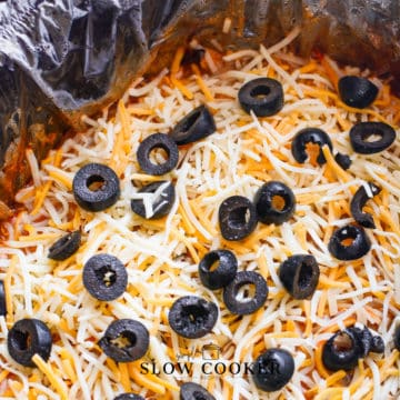 slow cooker chicken enchilada casserole square image.